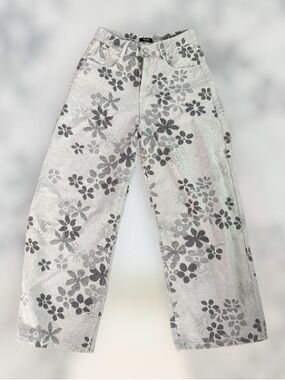 Micas Women’s  Floral Print Denim Barrel Jeans - Gray